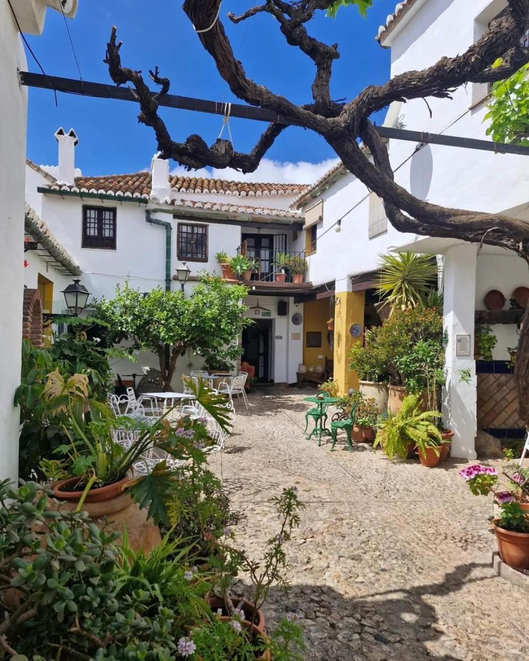 Hotel Rural Verde Oliva Comares Exterior photo